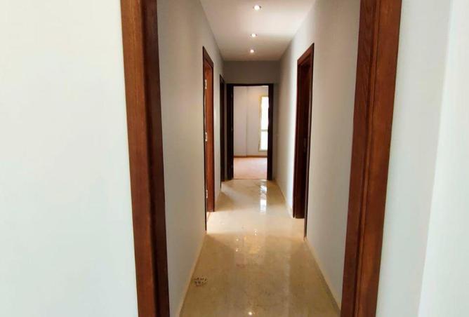 83406034 - Property Image 3