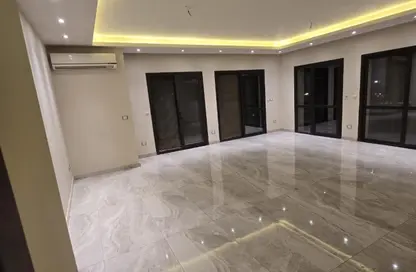 Apartment - 2 Bedrooms - 3 Bathrooms for rent in The Courtyards - Sheikh Zayed Compounds - Sheikh Zayed City - Giza