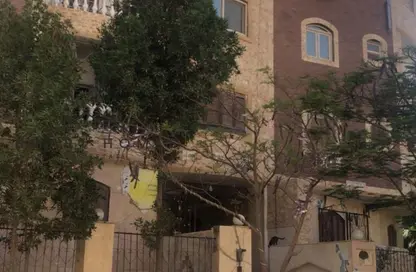 شقة - 2 غرف نوم - 1 حمام للبيع في شارع 10 - الحي الحادي عشر - الشيخ زايد - الجيزة