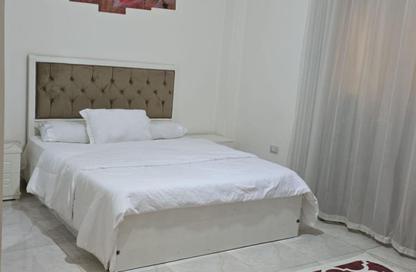 Apartment - 2 Bedrooms - 3 Bathrooms for rent in Mostashareen - North Investors Area - New Cairo City - Cairo