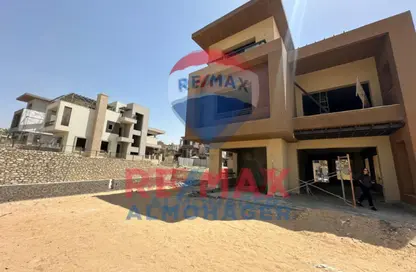 Villa - 4 Bedrooms - 4 Bathrooms for sale in New Giza - Cairo Alexandria Desert Road - 6 October City - Giza