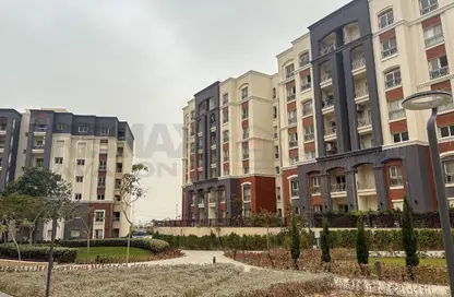 Apartment - 3 Bedrooms - 3 Bathrooms for sale in Alex West - Alexandria Compounds - Alexandria