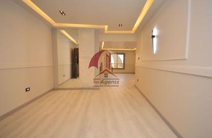 Apartment - 3 Bedrooms - 2 Bathrooms for sale in Hay Awal El Montazah - Alexandria