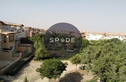 Apartment - 2 Bedrooms - 3 Bathrooms for sale in Hyde Park - New Cairo City - Cairo