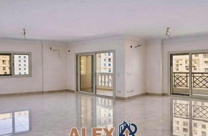 شقة - 3 غرف نوم - 3 حمامات للايجار في في صوارى - ووترفرونت - صوارى - كمبوندات الاسكندرية - الاسكندرية