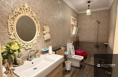 Apartment - 5 Bedrooms - 3 Bathrooms for sale in Madinaty - Cairo