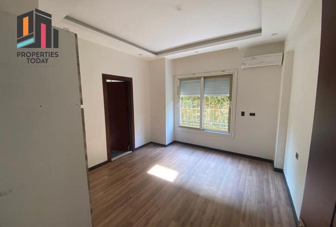 72710151 - Property Image 3