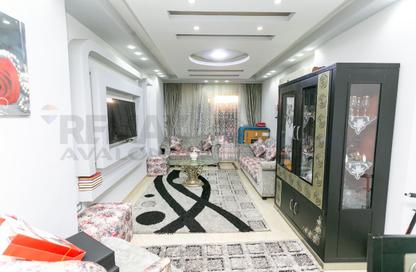 Apartment - 3 Bedrooms - 1 Bathroom for sale in Latin Quarter - Raml Station - Hay Wasat - Alexandria