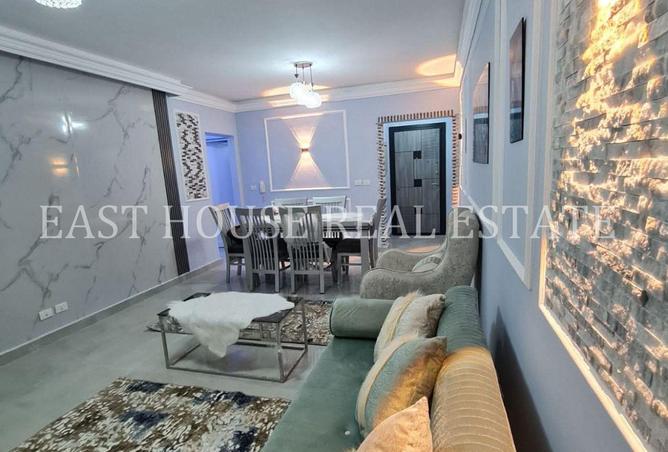 72438177 - Property Image 2