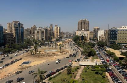 Office Space - Studio - 2 Bathrooms for sale in Gameat Al Dewal Al Arabeya St. - Mohandessin - Giza