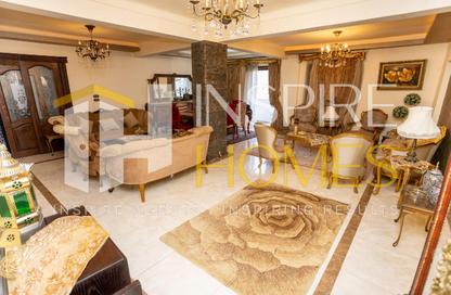 Apartment - 3 - 2 for sale in Shaarawy St. - Laurent - Hay Sharq - Alexandria