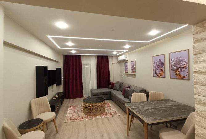 72453318 - Property Main Image