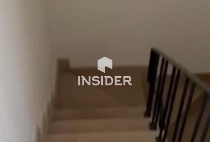 98838277 - Property Image 3