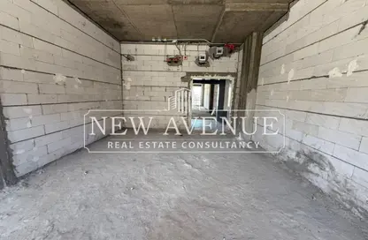 مساحات مكتبية - 2 غرف نوم - 1 حمام للايجار في كمبوند البروج - كمبوندات الشروق - مدينة الشروق - القاهرة