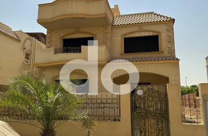 فيلا - 5 غرف نوم - 4 حمامات للبيع في زيزينيا جاردنز - امتداد المستثمرين الشمالية - مدينة القاهرة الجديدة - القاهرة