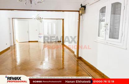 Apartment - 3 Bedrooms - 1 Bathroom for rent in Abd Al Hameed El Deeb St. - Tharwat - Hay Sharq - Alexandria