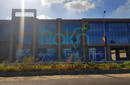 Retail - Studio - 2 Bathrooms for rent in The Lane - 26th of July Corridor - Sheikh Zayed City - Giza