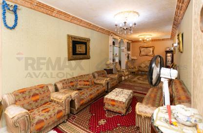 Apartment - 3 Bedrooms - 1 Bathroom for sale in Tiba St. - Sporting - Hay Sharq - Alexandria