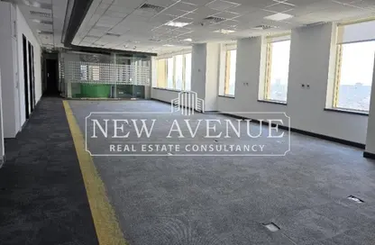 مساحات مكتبية - 4 غرف نوم - 2 حمامات للايجار في شارع النيل - الدقي - الجيزة