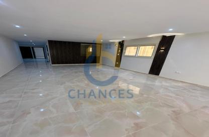 Apartment - 3 Bedrooms - 2 Bathrooms for sale in Eighth Sector - Zahraa El Maadi - Hay El Maadi - Cairo