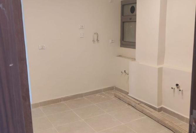 96870390 - Property Image 3