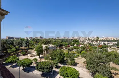 شقة - 5 غرف نوم - 2 حمامات للبيع في محطة الرمل - حي وسط - الاسكندرية شقة - 5 غرف نوم - 2 حمامات للبيع في محطة الرمل - حي وسط - الاسكندرية
