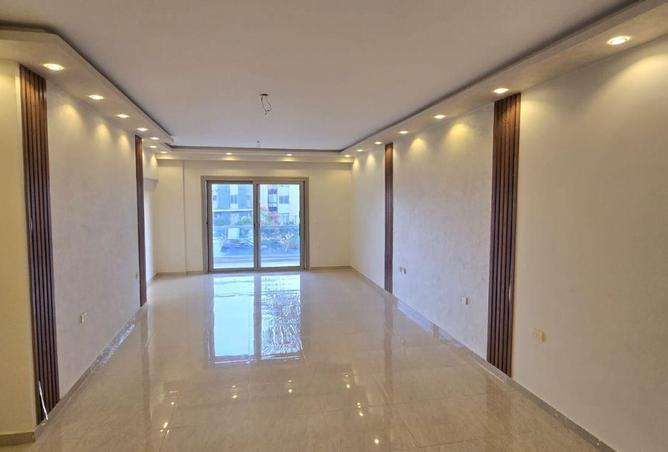 74042190 - Property Main Image
