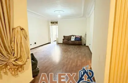 Apartment - 3 Bedrooms - 2 Bathrooms for rent in Gleim Square - Glim - Hay Sharq - Alexandria