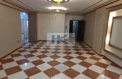 شقة - 3 غرف نوم - 2 حمامات للبيع في شارع الهرم - العمرانية - حي العمرانية - الجيزة