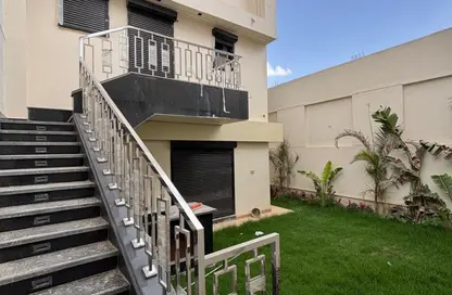 Twin House - 6 Bedrooms - 4 Bathrooms for sale in Palm Villa - Al Wahat Road - 6 October City - Giza