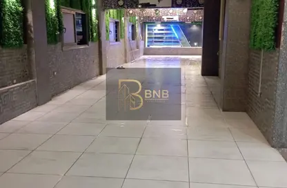 مطعم - استوديو - 2 حمامات للايجار في شارع مصطفي النحاس - المنطقة السادسة - مدينة نصر - القاهرة