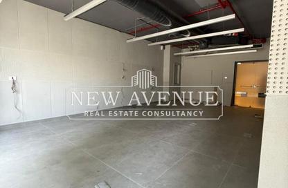 Office Space - Studio - 1 Bathroom for rent in Hyde Park Business District Mall - South Teseen St. - The 5th Settlement - New Cairo City - Cairo