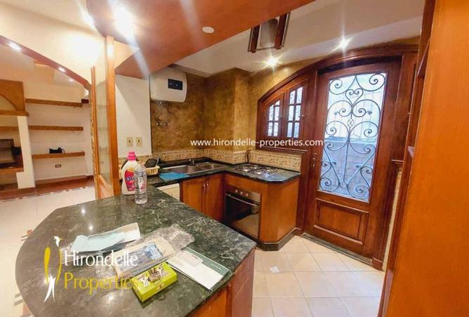 83402599 - Property Image 3