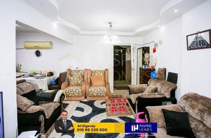شقة - 2 غرف نوم - 1 حمام للبيع في سموحة - حي شرق - الاسكندرية