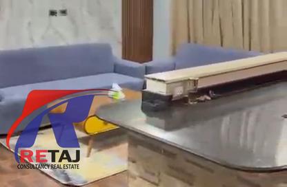 شقة - 3 غرف نوم - 2 حمامات للايجار في شارع احمد فخري - المنطقة السادسة - مدينة نصر - القاهرة