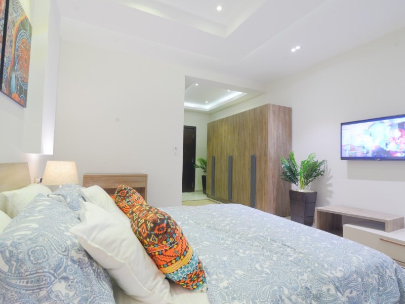 3BR Chalet | Private Pool | Hacienda Bay thumbnail
