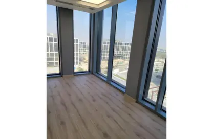 مساحات مكتبية - 3 غرف نوم - 1 حمام للبيع في كايرو فيستيفال سيتى - المستثمرين الشمالية - مدينة القاهرة الجديدة - القاهرة