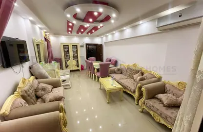 شقة - 3 غرف نوم - 1 حمام للبيع في جليم - حي شرق - الاسكندرية