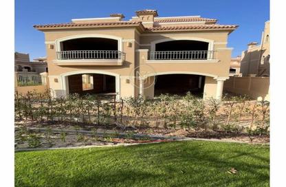 Apartment - 3 Bedrooms - 2 Bathrooms for sale in El Patio Oro - 5th Settlement Compounds - The 5th Settlement - New Cairo City - Cairo