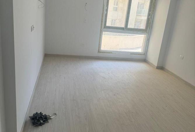 80250503 - Property Image 3