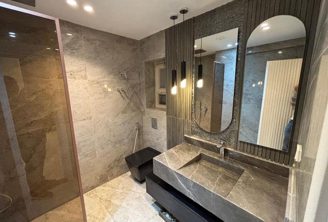 69824769 - Property Image 3