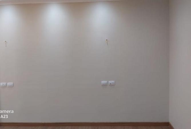 108800937 - Property Image 2