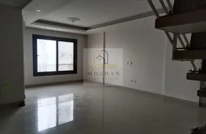 (بنتهاوس  (روف - 4 غرف نوم - 3 حمامات للايجار في الشطر العاشر - زهراء المعادي - حي المعادي - القاهرة