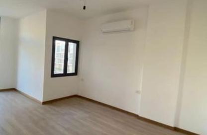 تاون هاوس - 5 غرف نوم - 4 حمامات للبيع في فيلدج ويست - كمبوندات الشيخ زايد - الشيخ زايد - الجيزة