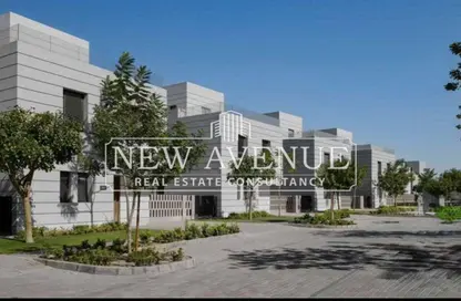 تاون هاوس - 3 غرف نوم - 4 حمامات للبيع في كمبوند البروج - كمبوندات الشروق - مدينة الشروق - القاهرة