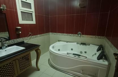 Apartment - 2 Bedrooms - 2 Bathrooms for rent in Zahraa El Maadi - Hay El Maadi - Cairo