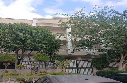 Apartment - 3 Bedrooms - 2 Bathrooms for sale in El Banafseg - New Cairo City - Cairo