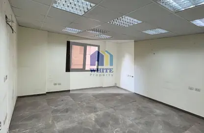 مساحات مكتبية - 6 غرف نوم - 3 حمامات للايجار في شارع محي الدين أبو العز - الدقي - الجيزة