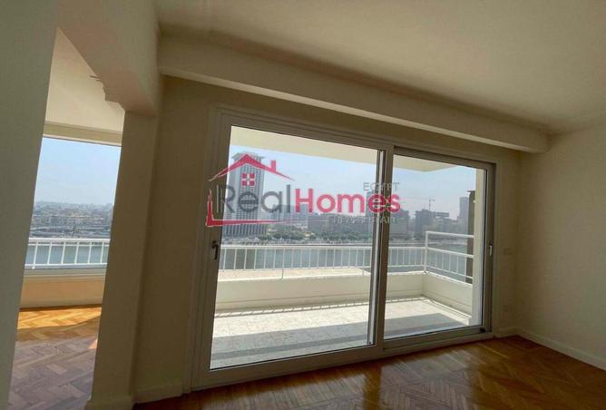 57233058 - Property Image 3