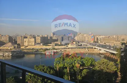 شقة - 4 غرف نوم - 3 حمامات للبيع في شارع المقريزي - الزمالك - القاهرة